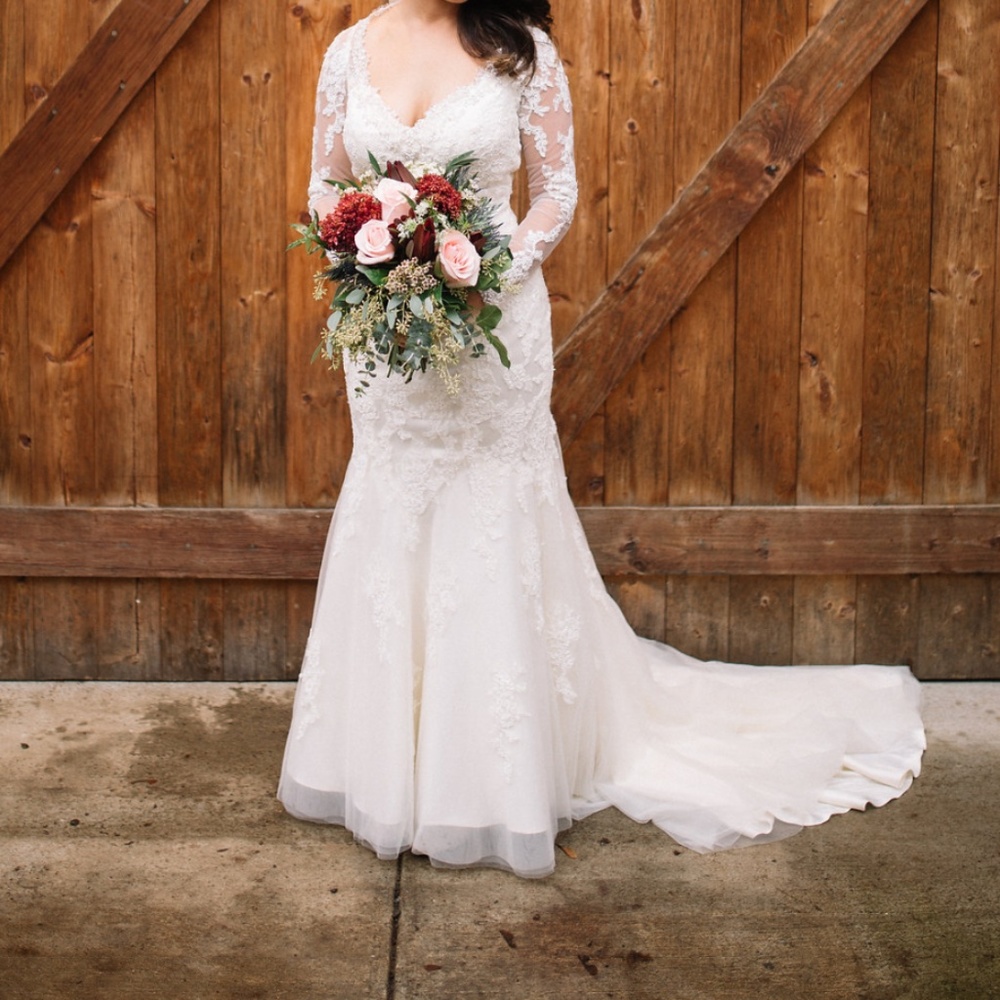 Elegant lace, open back, sleeved lace wedding dress